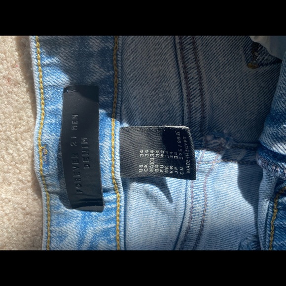 Jeans - Picture 3 of 3